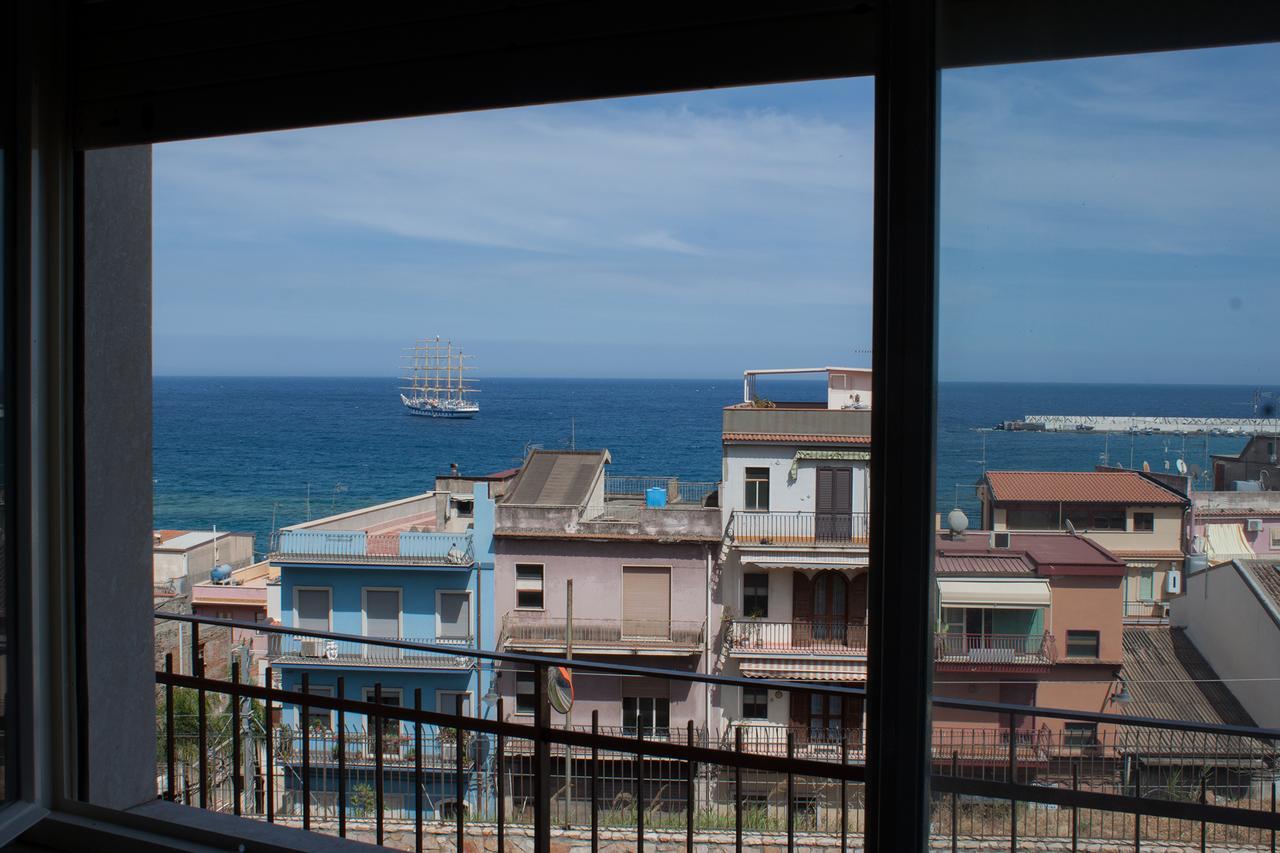 Bed & Breakfast Lighea Giardini-Naxos Extérieur photo