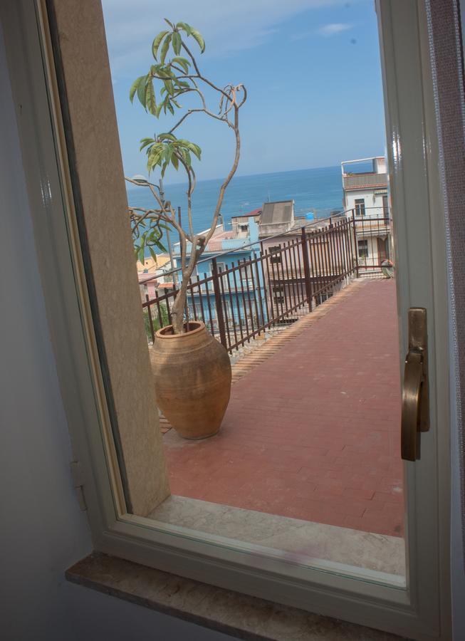 Bed & Breakfast Lighea Giardini-Naxos Extérieur photo