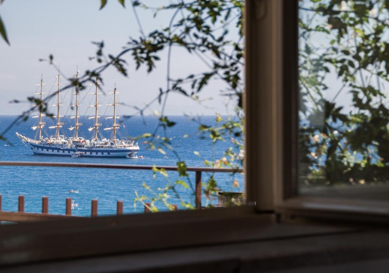 Bed & Breakfast Lighea Giardini-Naxos Extérieur photo