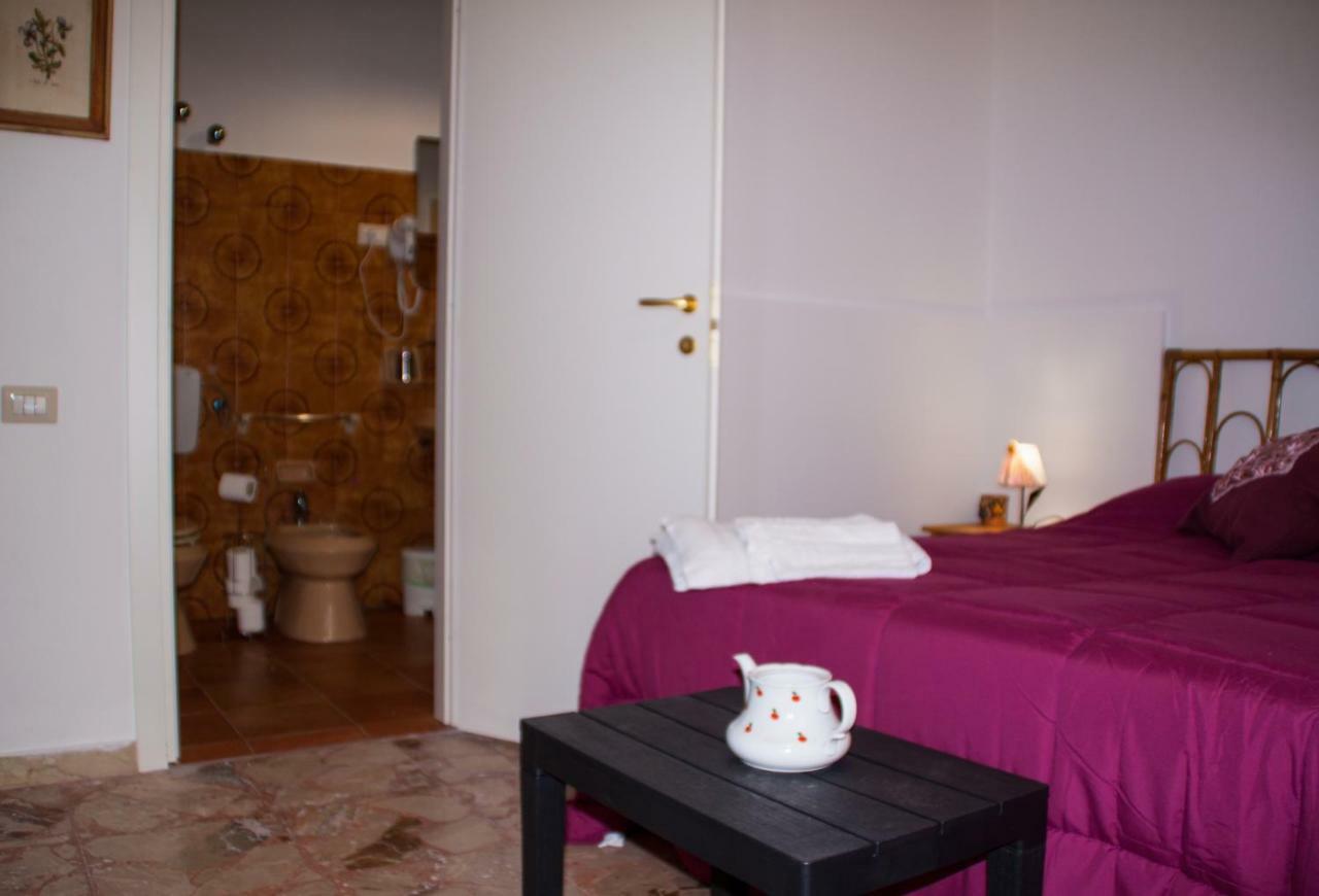 Bed & Breakfast Lighea Giardini-Naxos Extérieur photo